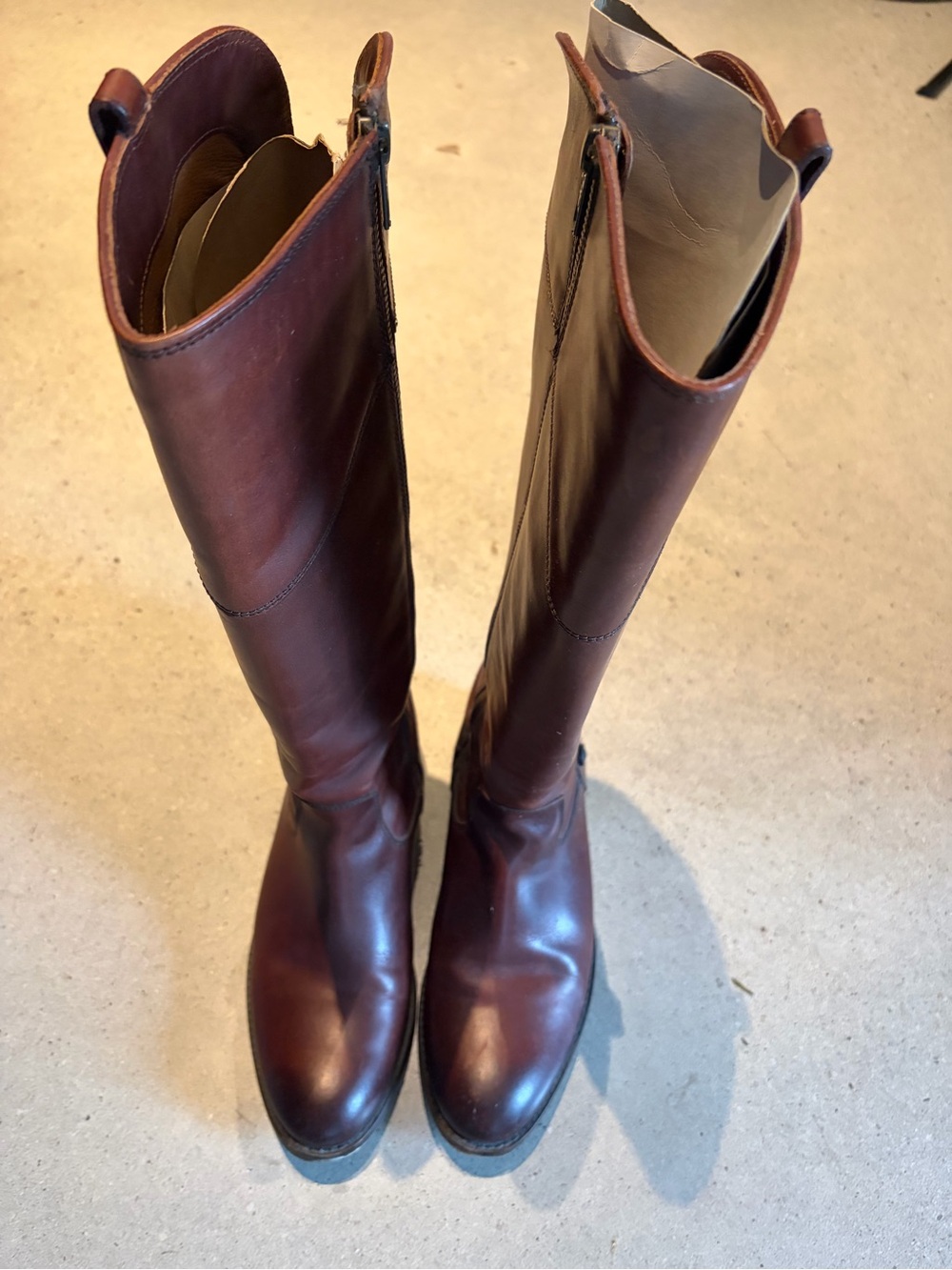 Frye MELISSA BUTTON TALL INSIDE ZIP